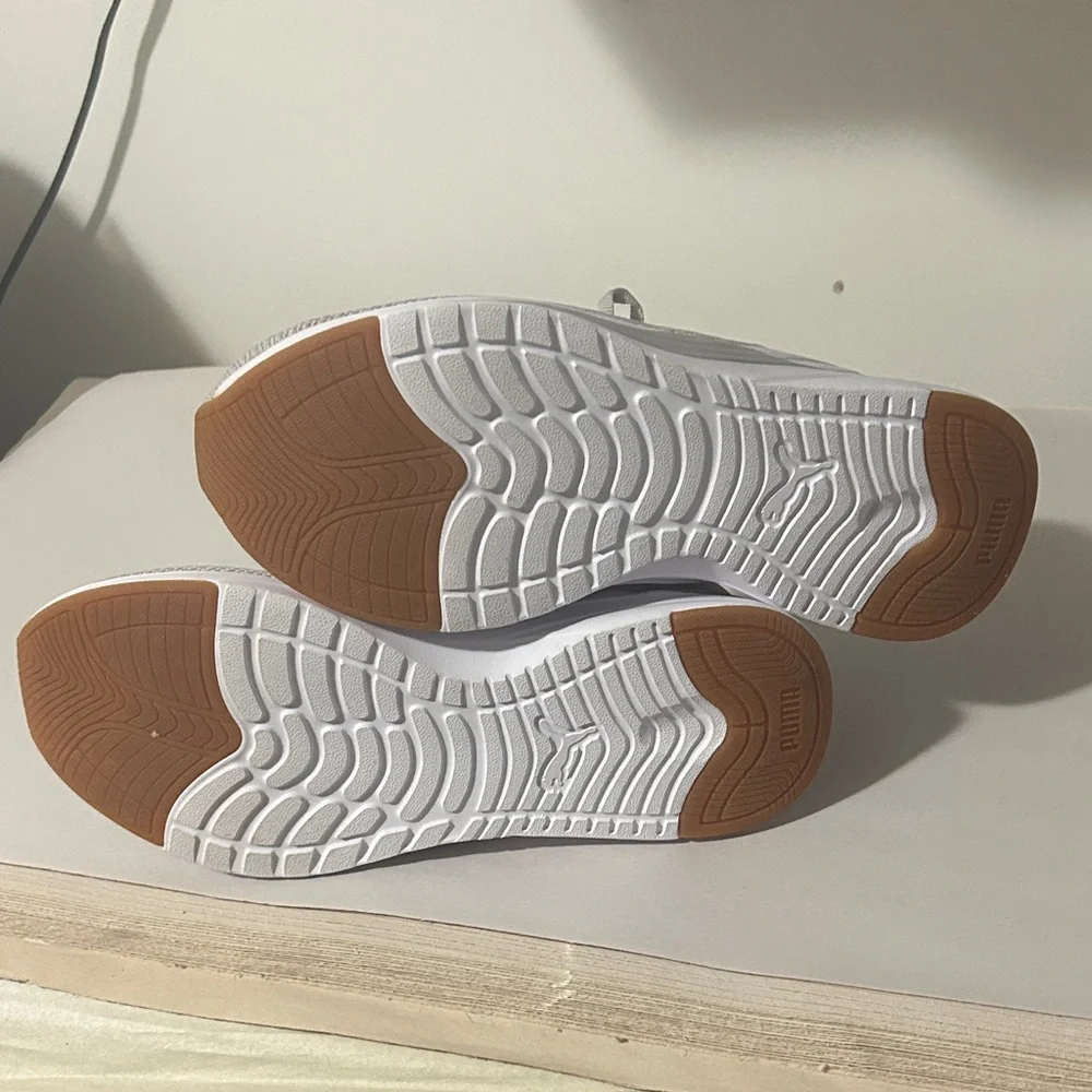 Puma Light Gray Mesh‎ Sneakers